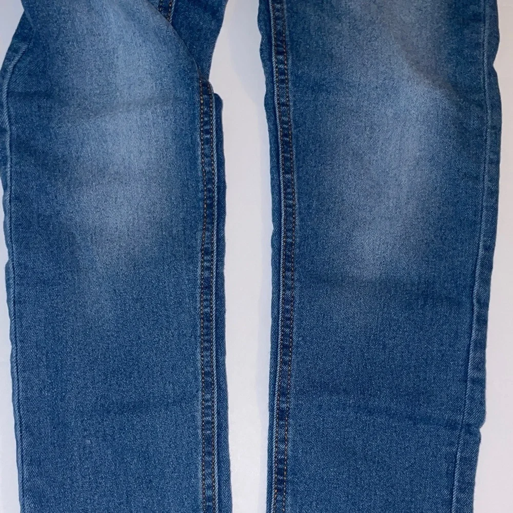Lucky Brand Kids Blue Jeans - Picture 6 of 12